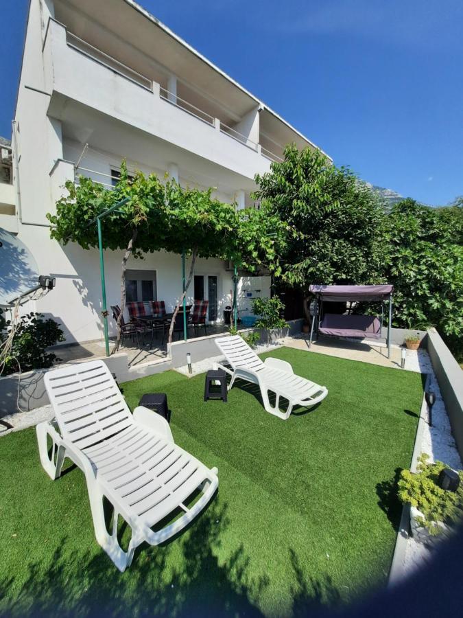 Apartment A&j Makarska