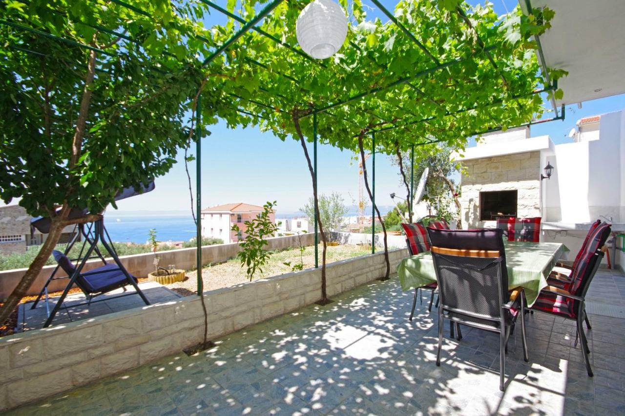 A&j Apartment Makarska